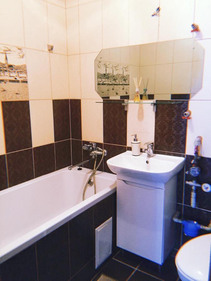 Апартаменты С Видом На Озеро Ternopil Bagian luar foto
